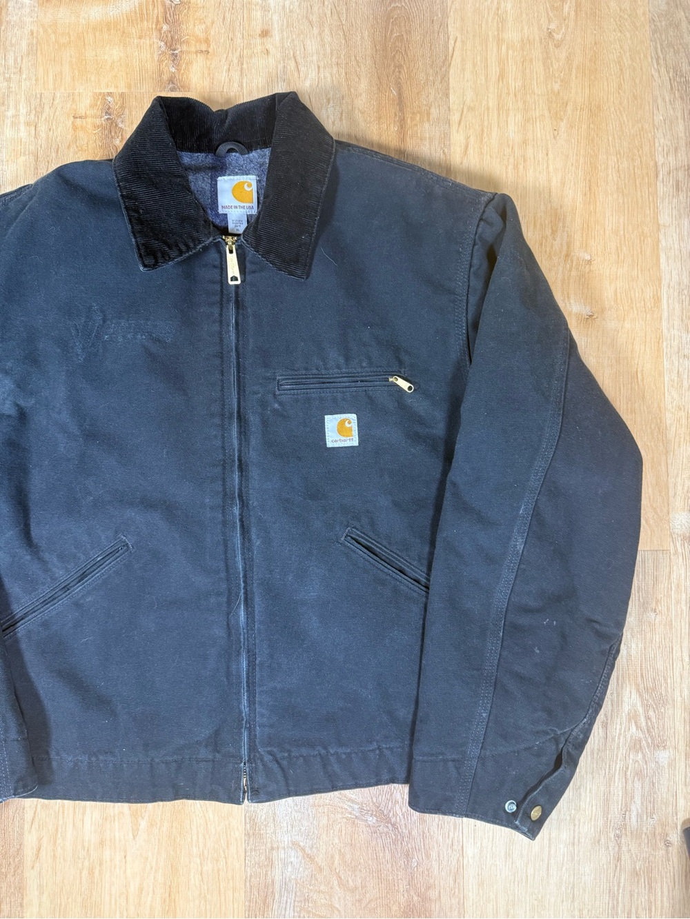 Carhartt Black Work Jacket with Corduroy Collar - Picture 5 of 8